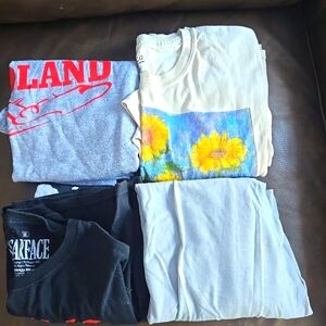4 mens medium Tshirts